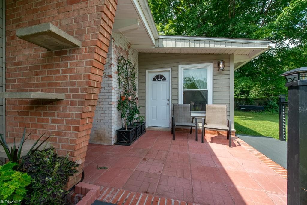 Stick/Site Built at 703 Locust Place, High Point NC 27265, photo 44 of 50