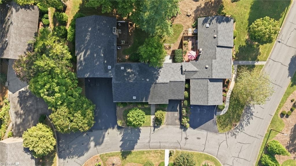 Stick/Site Built at 103 Briar Ridge Circle, Winston-Salem NC 27104, Winston-Salem, photo 47 of 48
