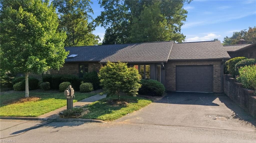 Stick/Site Built at 103 Briar Ridge Circle, Winston-Salem NC 27104, Winston-Salem, photo 37 of 48