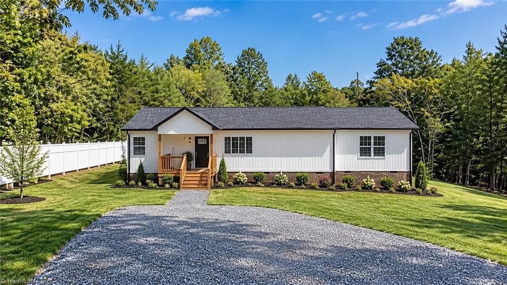 3760 Meadowbrook Drive, Trinity NC 27370