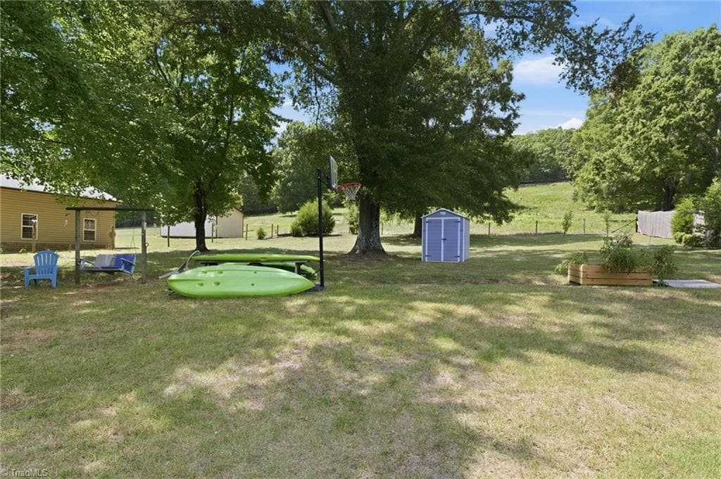 Stick/Site Built at 122 Turner Road, Mayodan NC 27027, photo 3 of 33