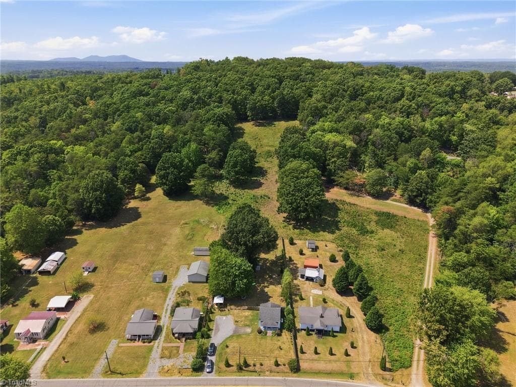 Stick/Site Built at 122 Turner Road, Mayodan NC 27027, photo 28 of 33