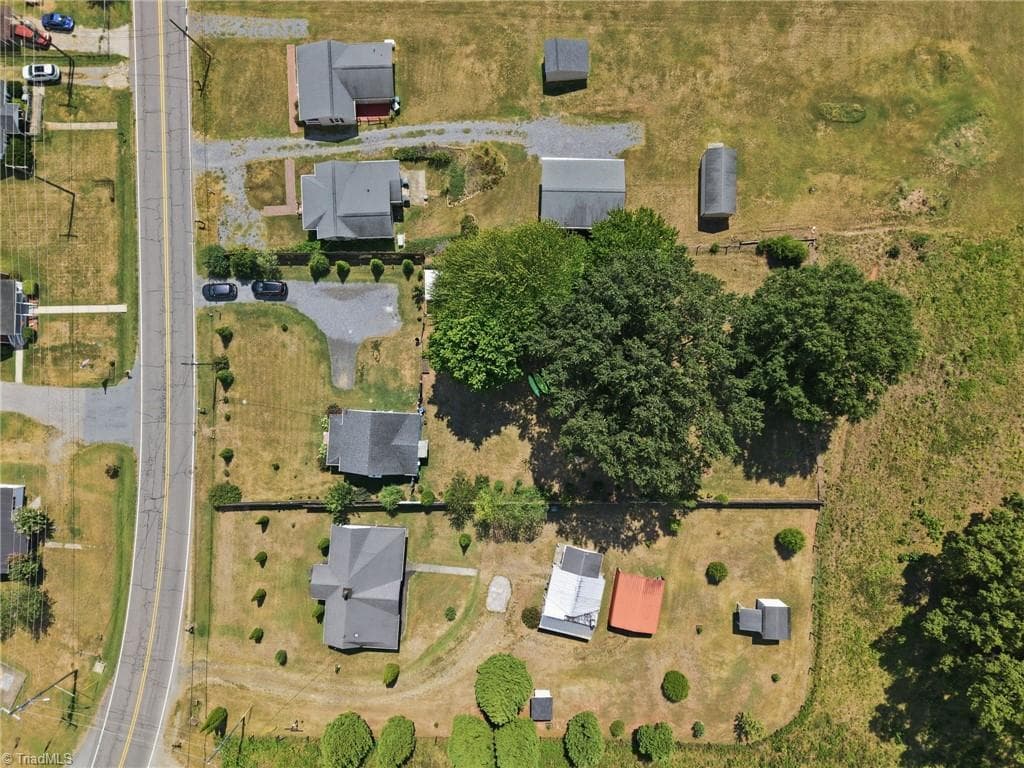 Stick/Site Built at 122 Turner Road, Mayodan NC 27027, photo 29 of 33