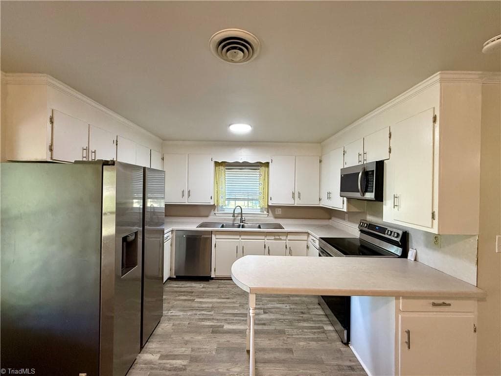 Stick/Site Built at 316 Old Hollow Road, Winston-Salem NC 27105, Winston-Salem, photo 2 of 28