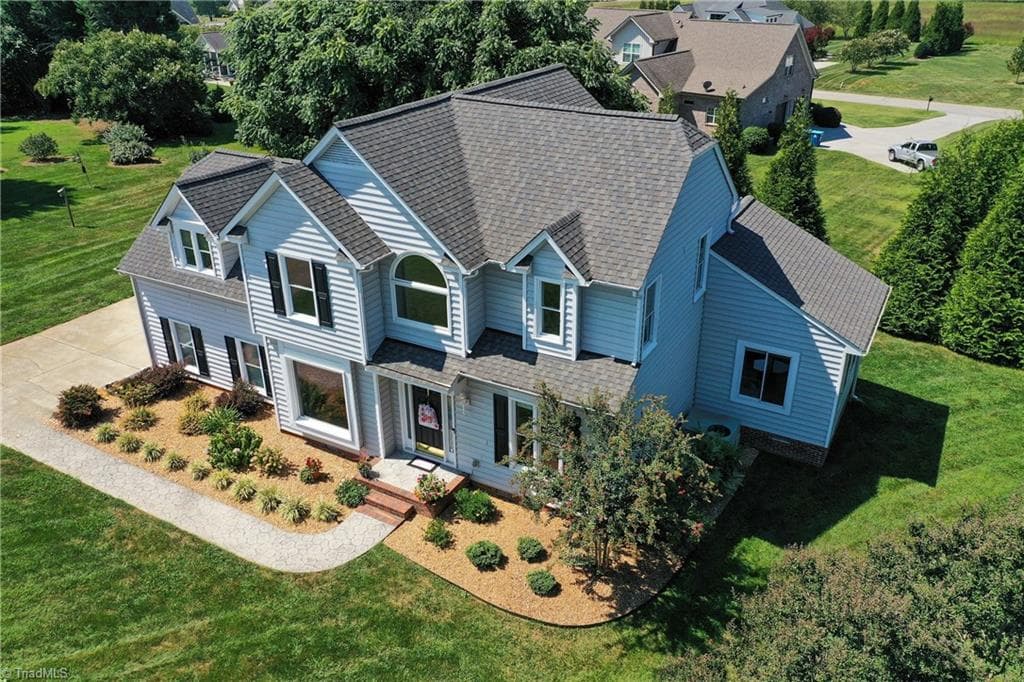 111 Lonetree Court, Advance NC 27006