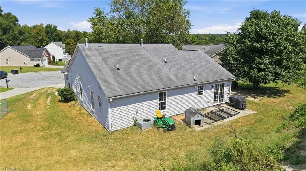 Stick/Site Built at 306 Walden Ridge Court, Winston-Salem NC 27127, Winston-Salem, photo 24 of 33