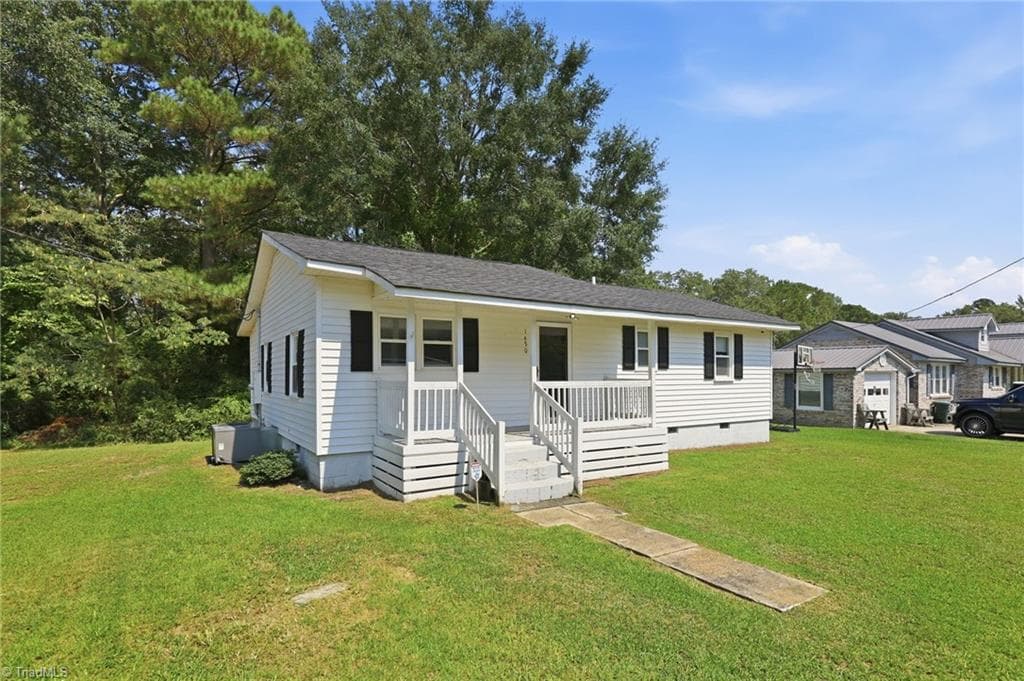 Stick/Site Built at 1450 Baldwin Branch Church Road, Elizabethtown NC 28337, photo 3 of 50