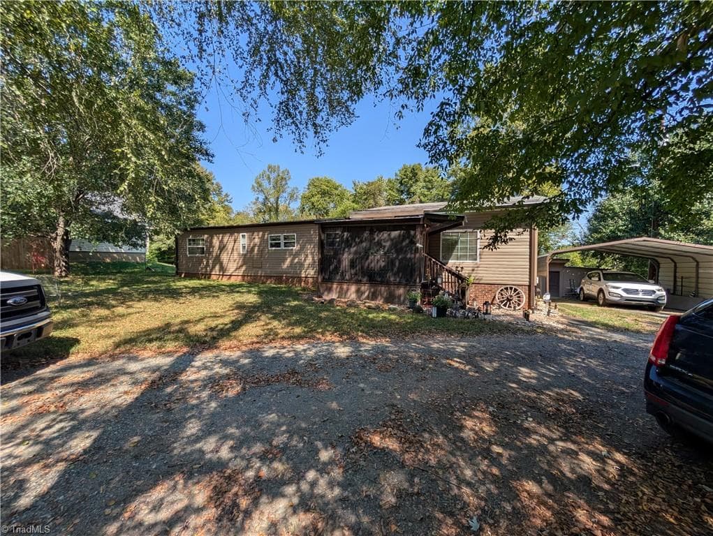 Manufactured Home at 661 Eden Road, Stoneville NC 27048, photo 20 of 32