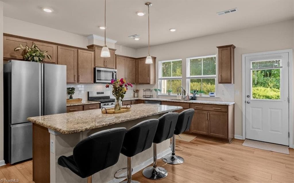 Stick/Site Built at 903 Falls Grove Trail, High Point NC 27265, photo 12 of 35