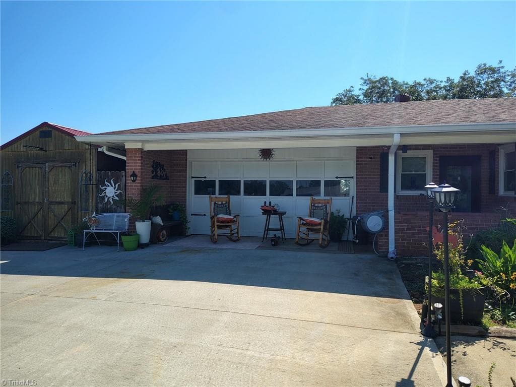 Stick/Site Built at 727 Cody Trail, Dobson NC 27917, Dobson, photo 5 of 40