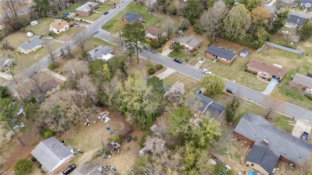 Stick/Site Built at 1108 Dartmouth Avenue, High Point NC 27260, photo 28 of 35