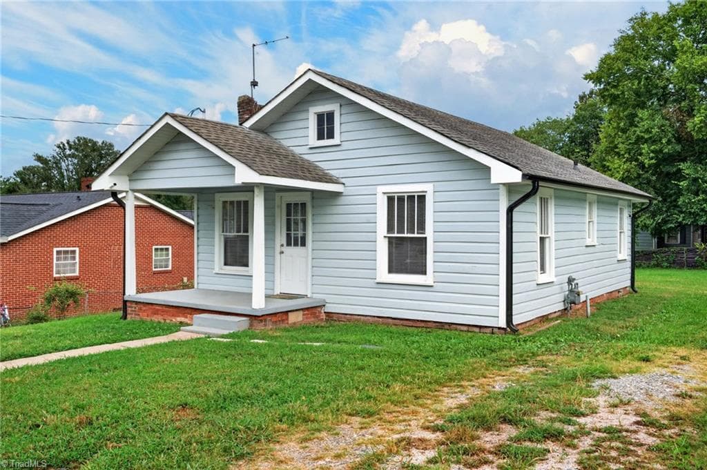 Stick/Site Built at 202 W Whitsett Street, Graham NC 27253, Graham, photo 6 of 29