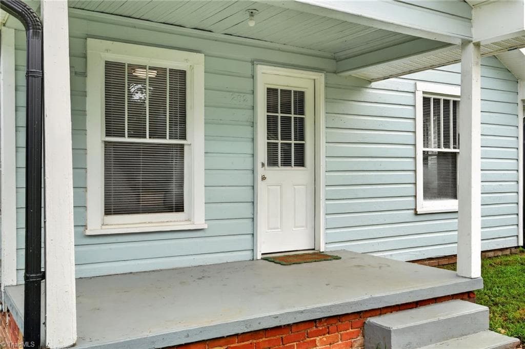 Stick/Site Built at 202 W Whitsett Street, Graham NC 27253, Graham, photo 3 of 29