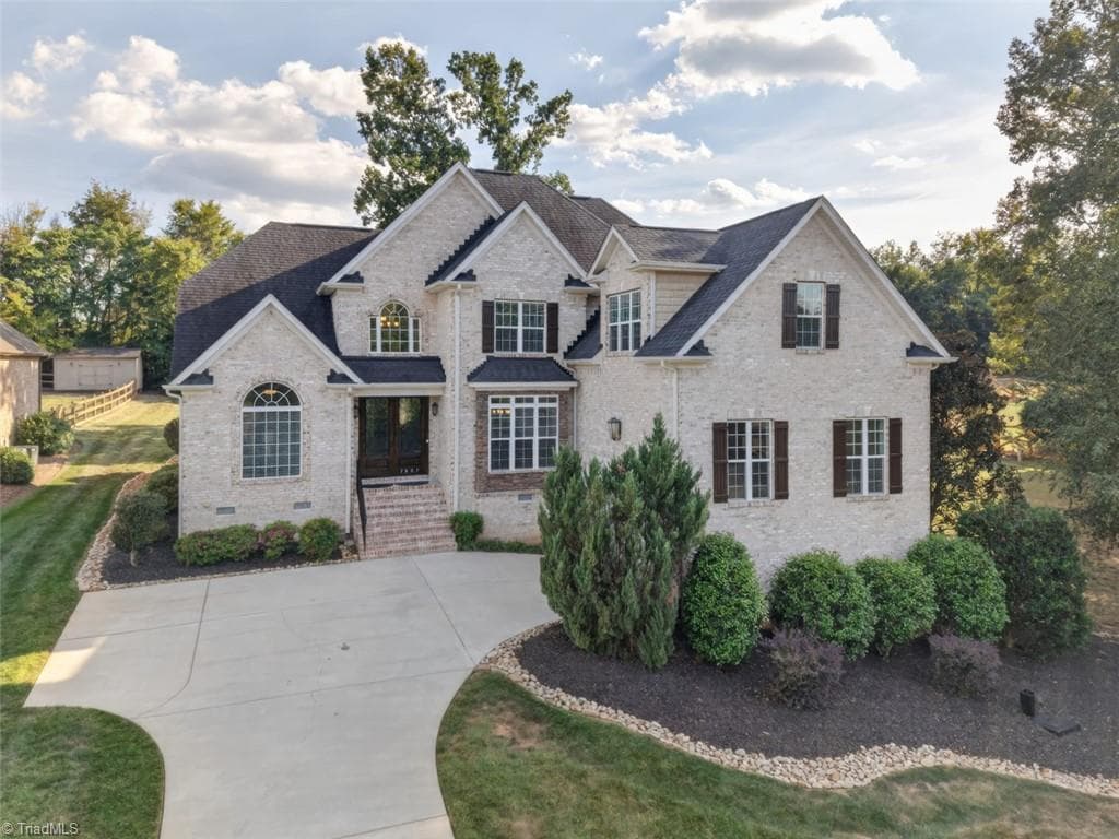 7807 Winterbourne Drive, Summerfield NC 27358