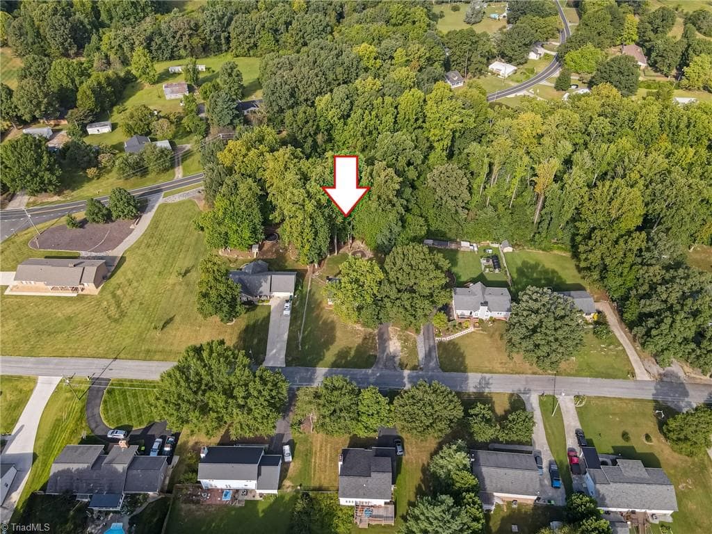 Stick/Site Built at 207 Tamworth Drive, Clemmons NC 27012, Clemmons, photo 40 of 42