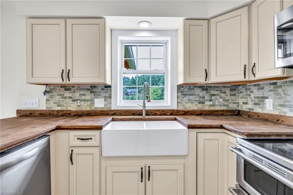 Modular at 275 Grover Howell Road, West Jefferson NC 28694, photo 23 of 50