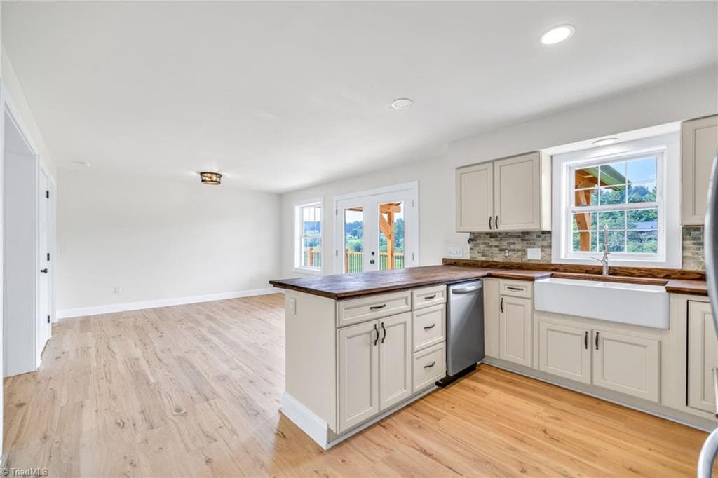 Modular at 275 Grover Howell Road, West Jefferson NC 28694, photo 24 of 50