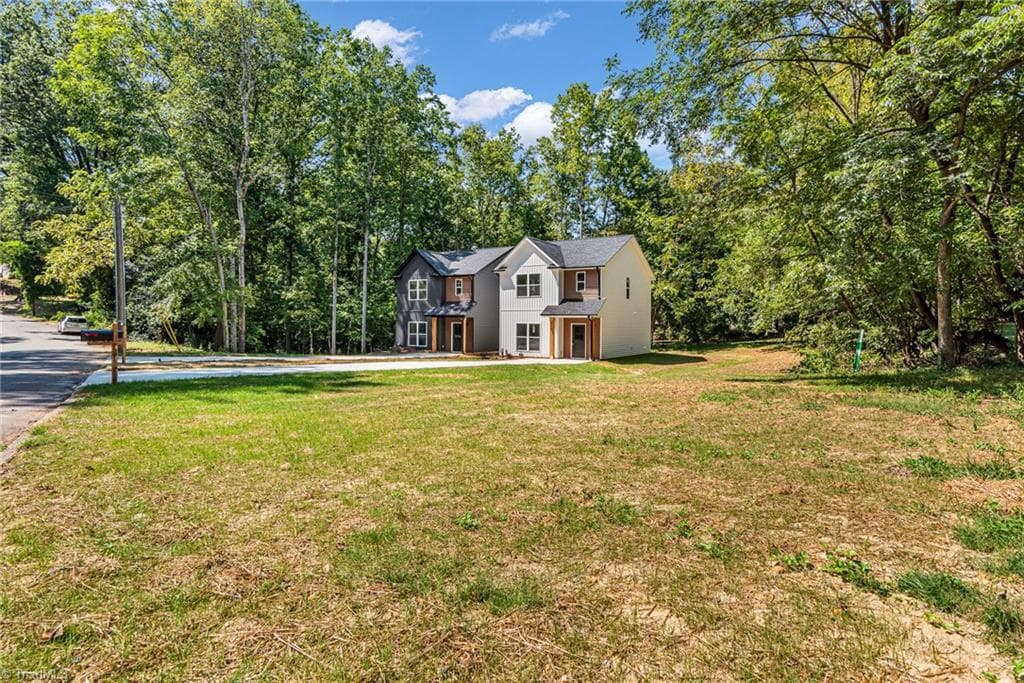 Stick/Site Built at 114 N Yadkin Avenue, Spencer NC 28159, Spencer, photo 4 of 45