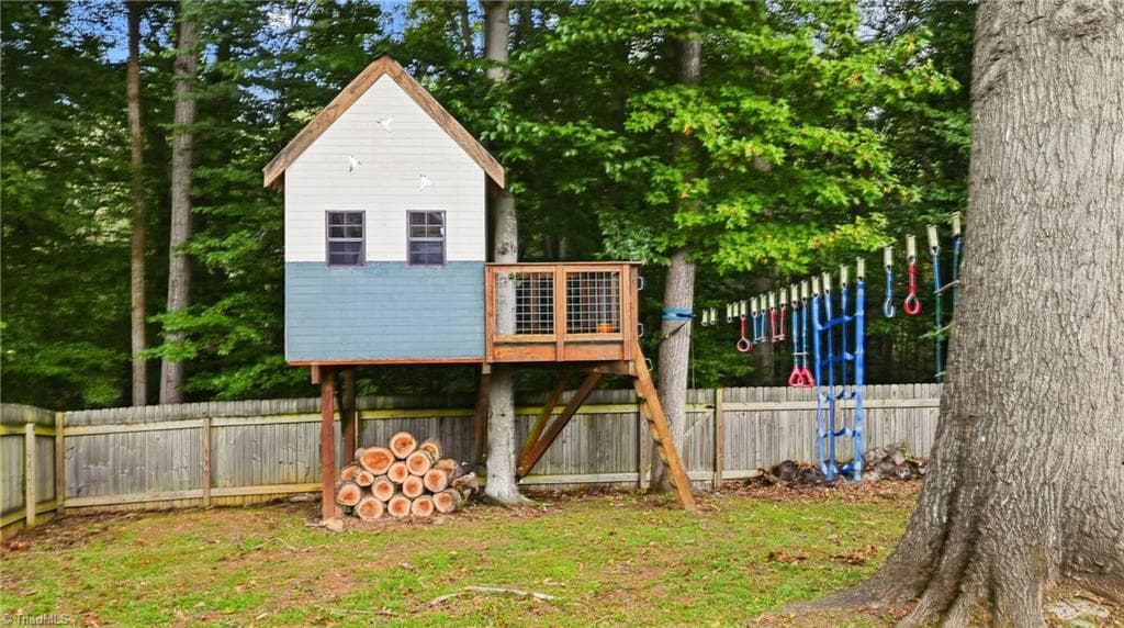 Stick/Site Built at 199 Meadowfield Run, Clemmons NC 27012, photo 27 of 31