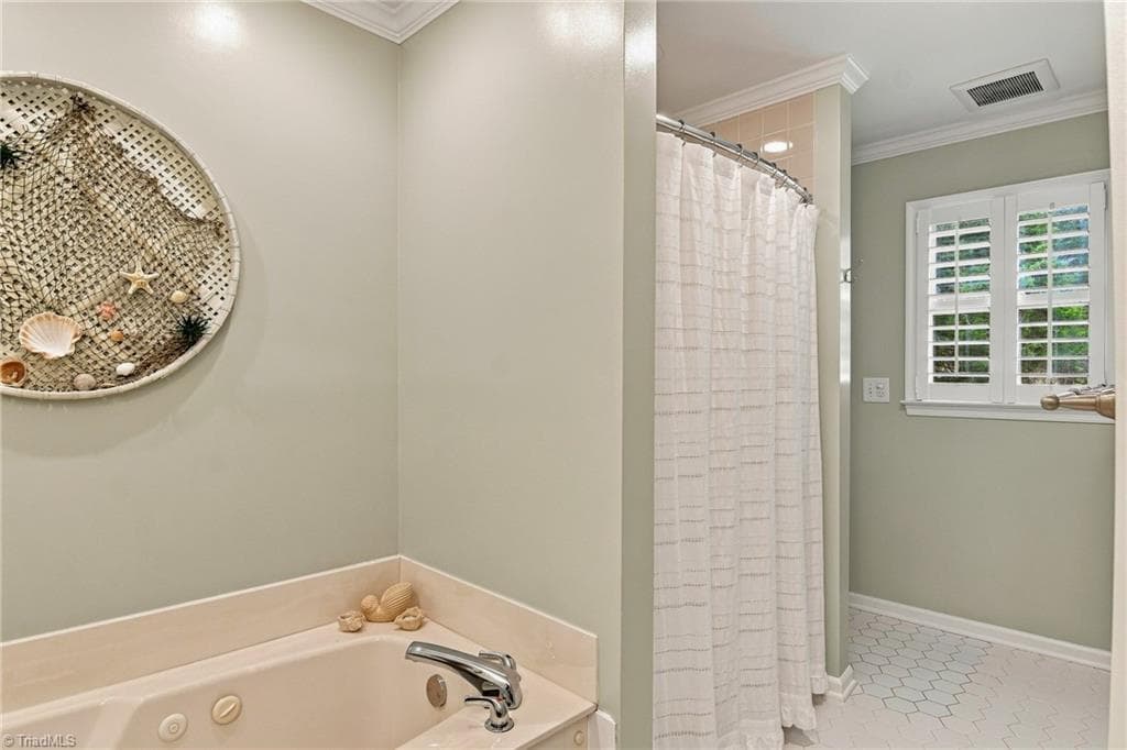 Stick/Site Built at 4025 Huntscroft Lane, Winston-Salem NC 27106, photo 24 of 39