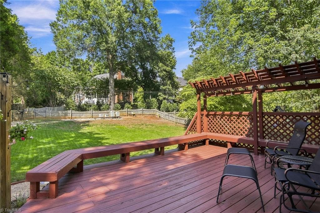 Stick/Site Built at 4025 Huntscroft Lane, Winston-Salem NC 27106, photo 4 of 39