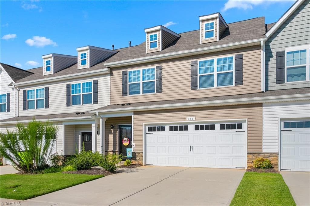 854 Pryor Street, Mebane NC 27302
