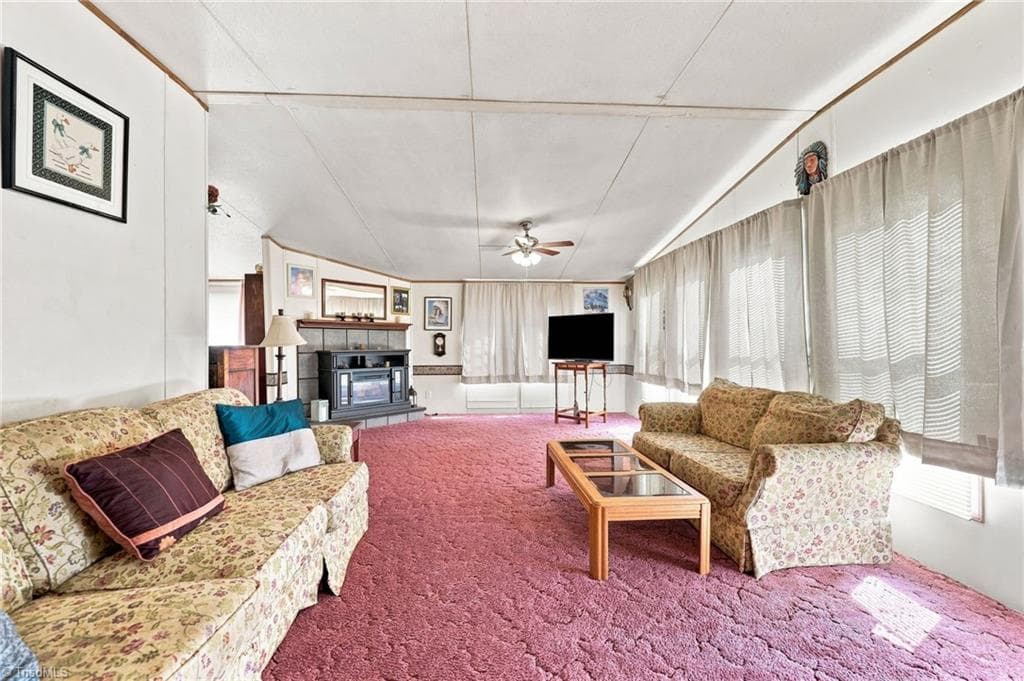 Manufactured Home at 1150 Nature Lane, Walnut Cove NC 27052, Walnut Cove, photo 9 of 26