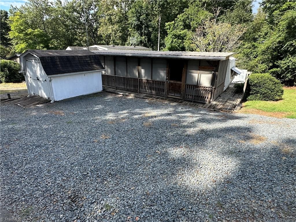 114 Pine Street, New London NC 28127