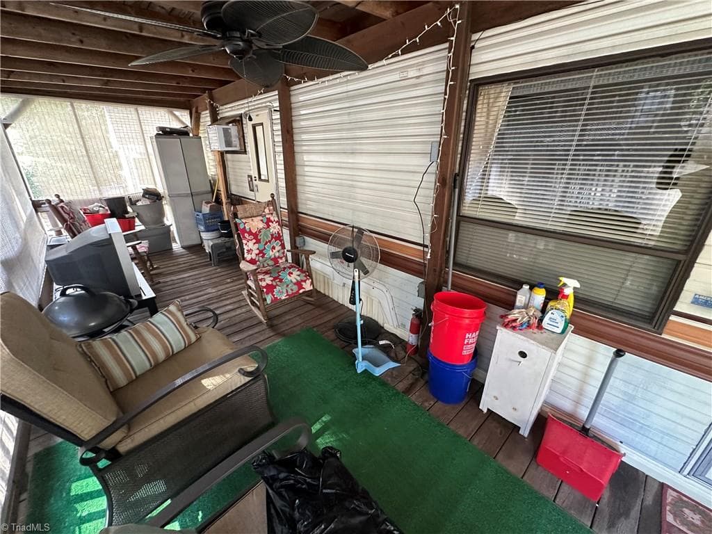 Manufactured Home at 114 Pine Street, New London NC 28127, photo 14 of 48