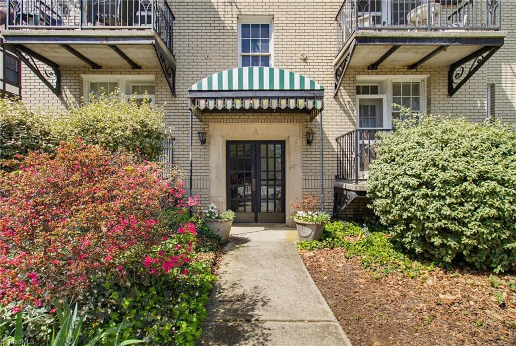 1013 N Elm Street # A6, Greensboro NC 27401