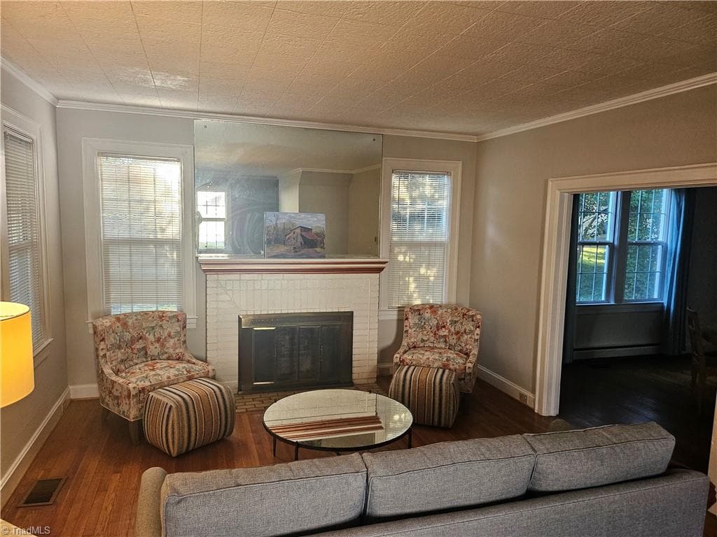 Stick/Site Built at 209 Louise Avenue, High Point NC 27262, photo 9 of 32