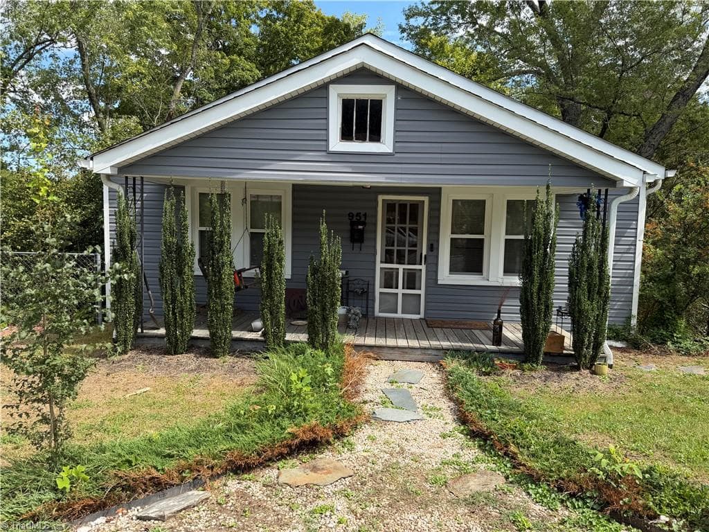 951 Newsome Street, Mount Airy NC 27030