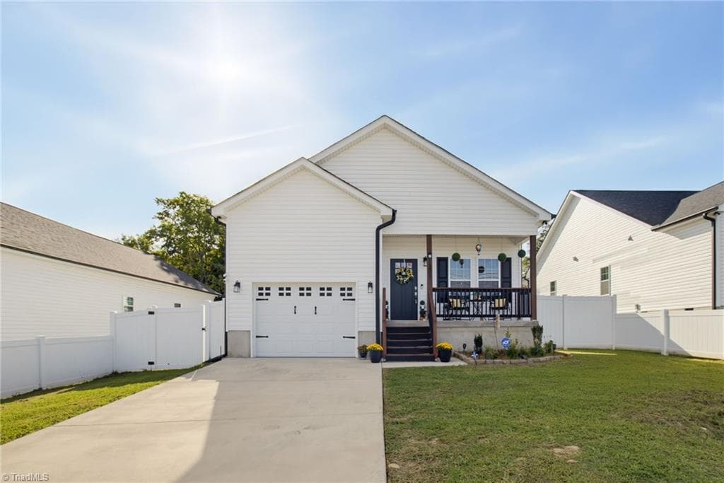 1305 Whitsett Street, Burlington NC 27215