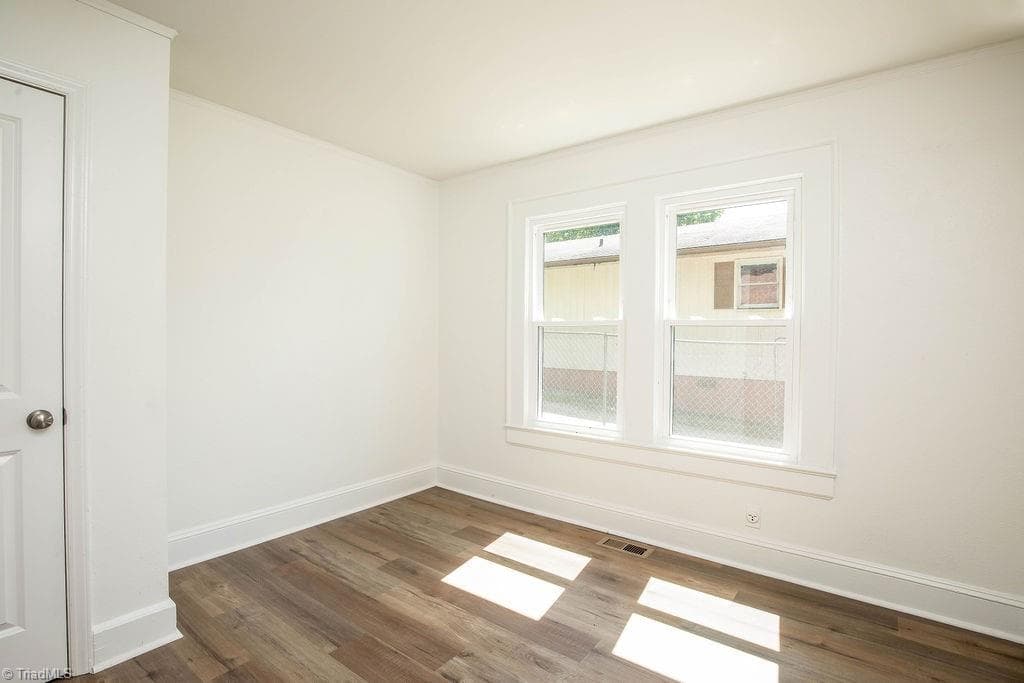 Stick/Site Built at 208 Underhill Street, High Point NC 27260, photo 10 of 14