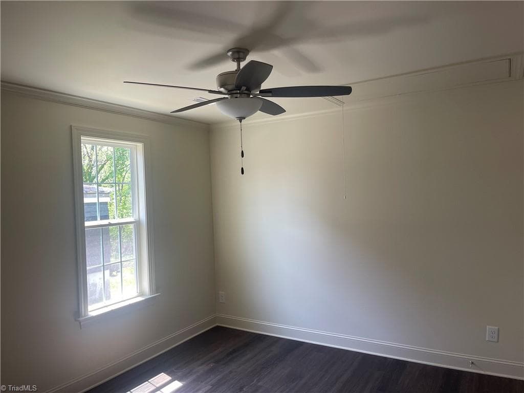 Stick/Site Built at 503 White Oak Street, High Point NC 27260, photo 10 of 29