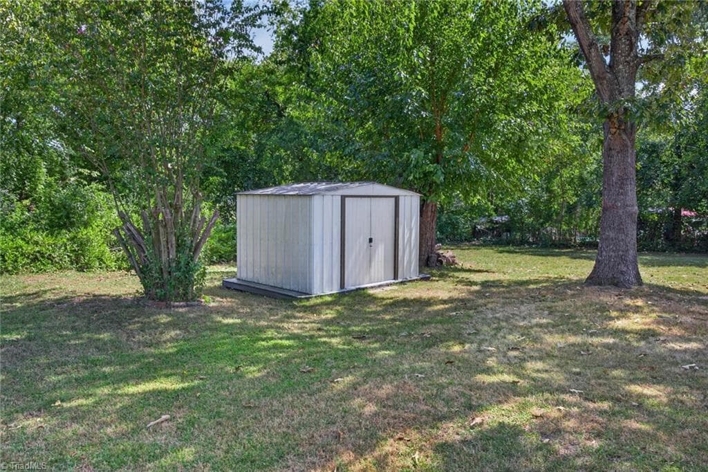 Stick/Site Built at 101 Goforth Drive, Thomasville NC 27360, Thomasville, photo 4 of 15