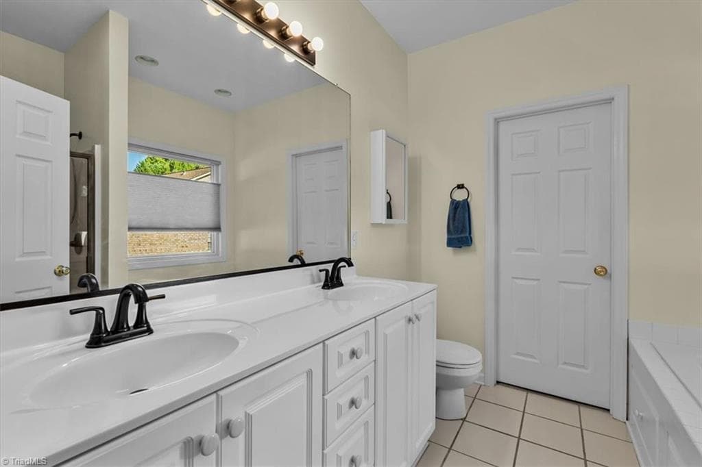 Stick/Site Built at 2729 Red Run Court, High Point NC 27265, photo 17 of 36