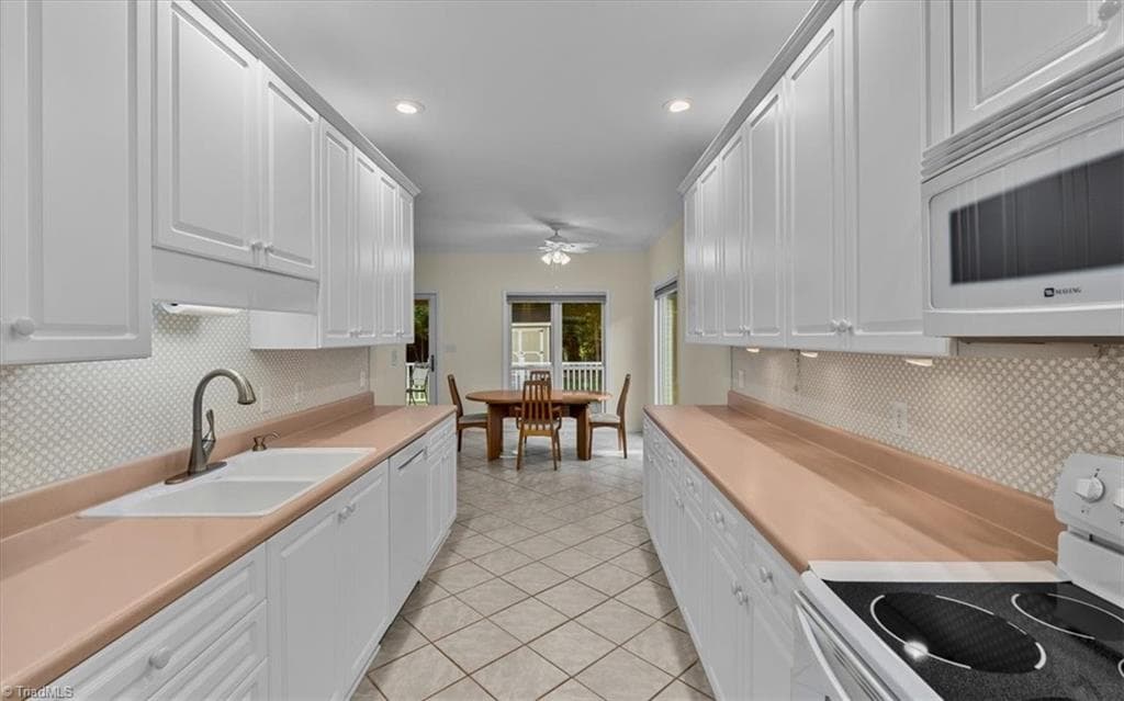 Stick/Site Built at 2729 Red Run Court, High Point NC 27265, photo 9 of 36
