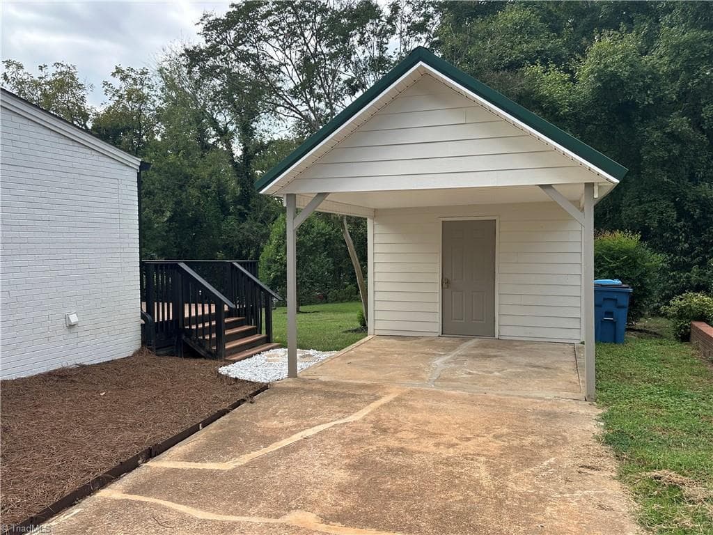 Stick/Site Built at 433 N Main Street, Mocksville NC 27028, Mocksville, photo 40 of 41