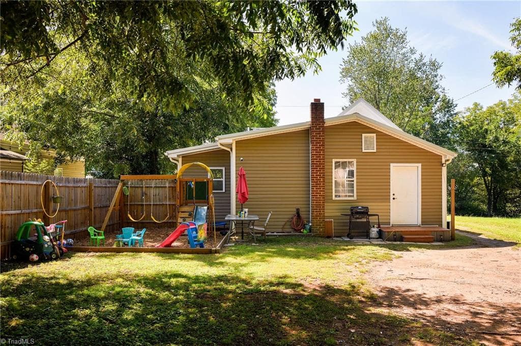 Stick/Site Built at 404 W 7th Avenue, Lexington NC 27292, Lexington, photo 43 of 54