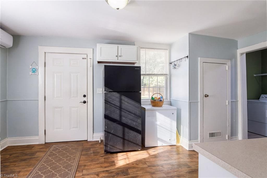 Stick/Site Built at 404 W 7th Avenue, Lexington NC 27292, Lexington, photo 19 of 54