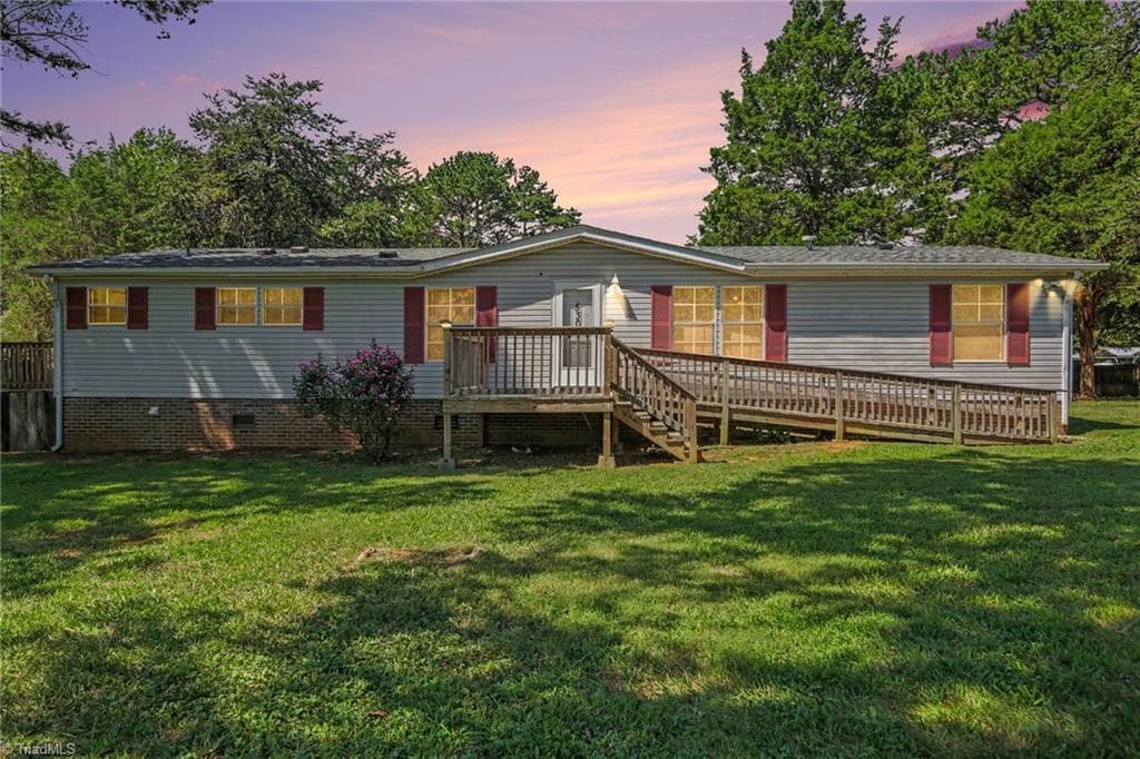 Manufactured Home at 530 Gladstone Road, Mocksville NC 27028, Mocksville, photo 3 of 44