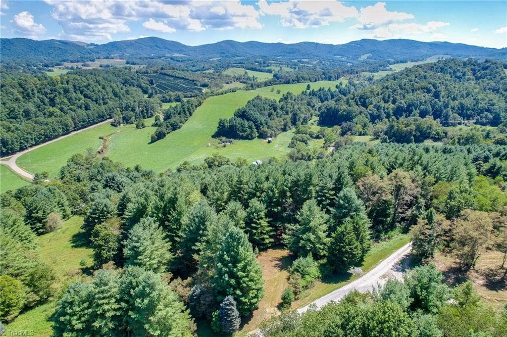 Unimproved Land at 257 Alta Vista Lane, Sparta NC 28675, photo 17 of 22