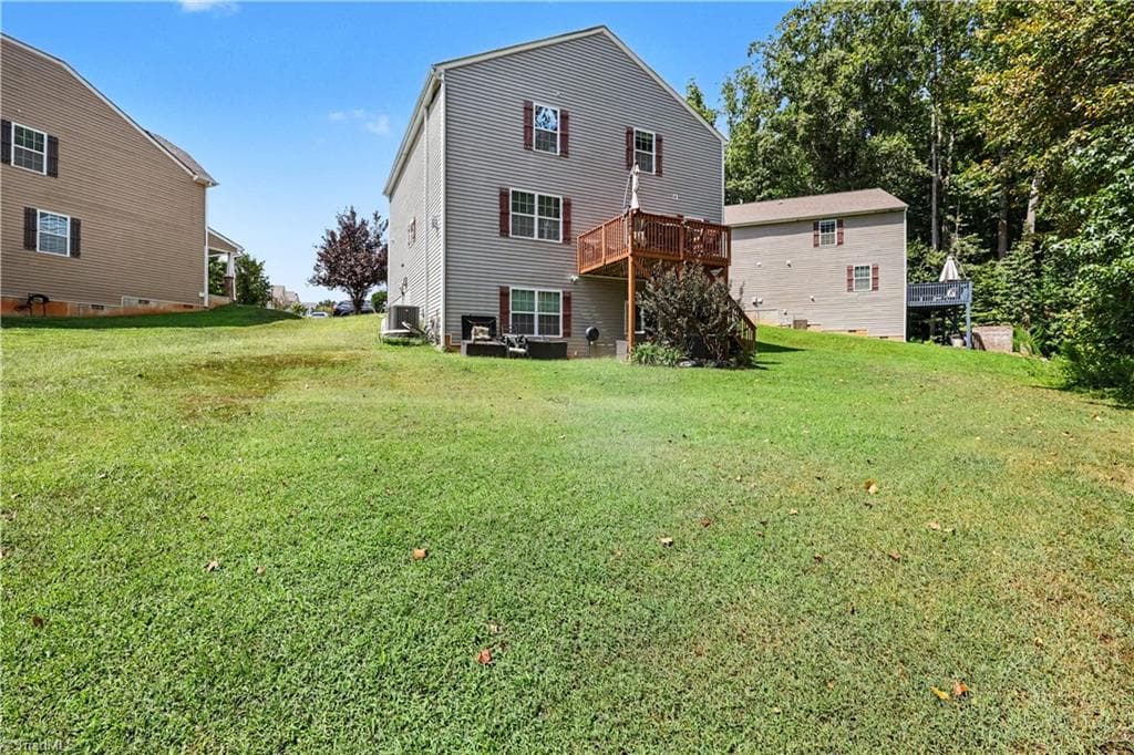 Stick/Site Built at 1601 Haddington Point Drive, Kernersville NC 27284, photo 33 of 38