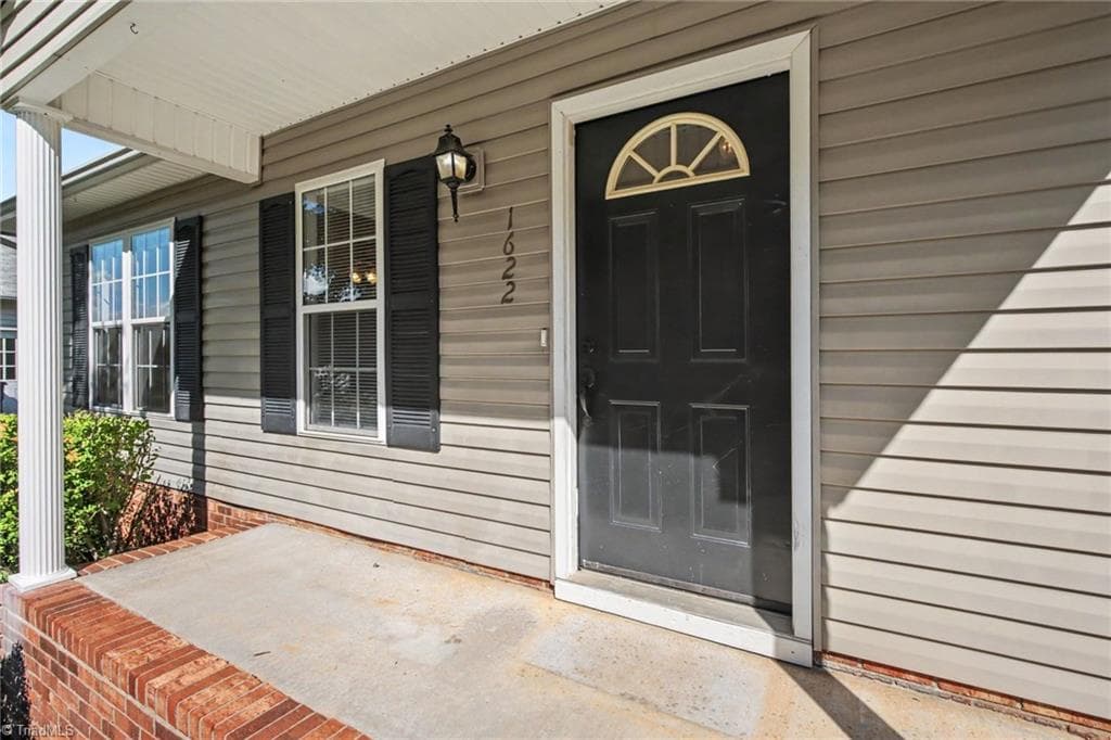 Stick/Site Built at 1622 Hawkcrest Lane, Winston-Salem NC 27127, Winston-Salem, photo 2 of 17
