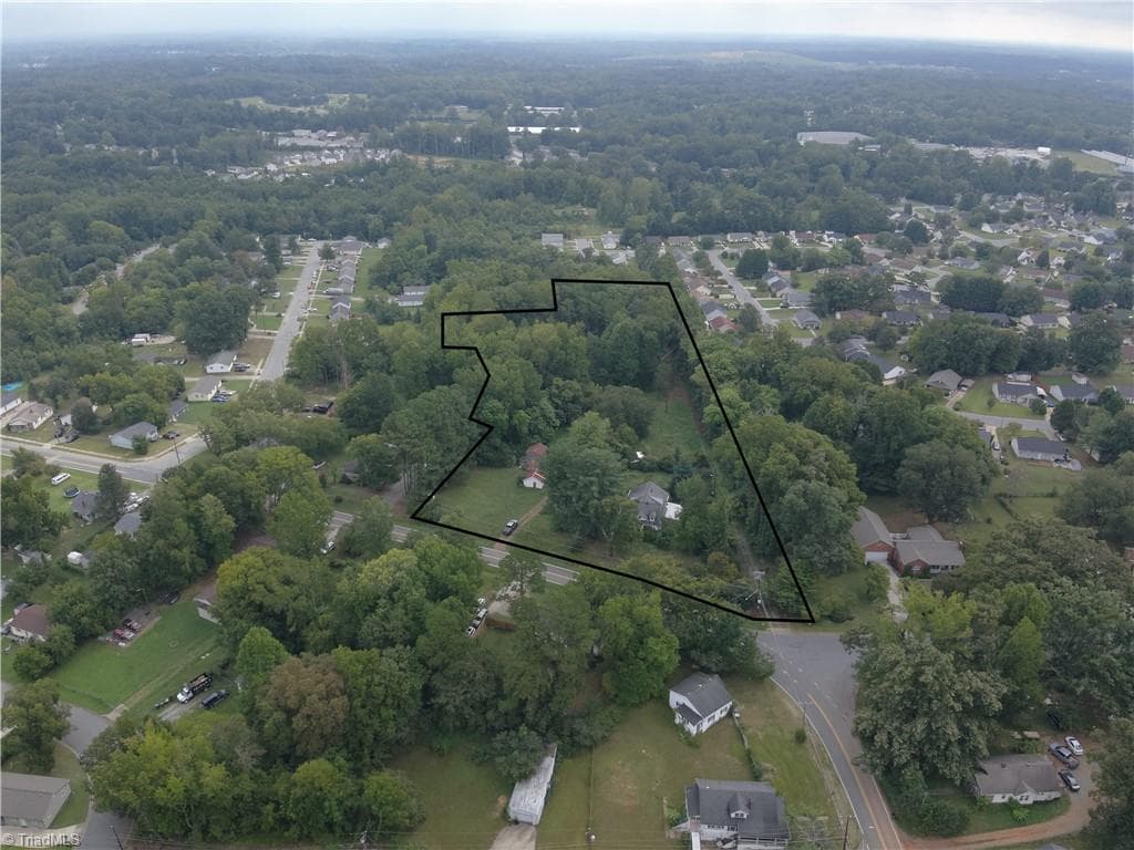 Single Family Residence at 3504 Martin Avenue, Greensboro NC 27405, Greensboro, photo 3 of 36