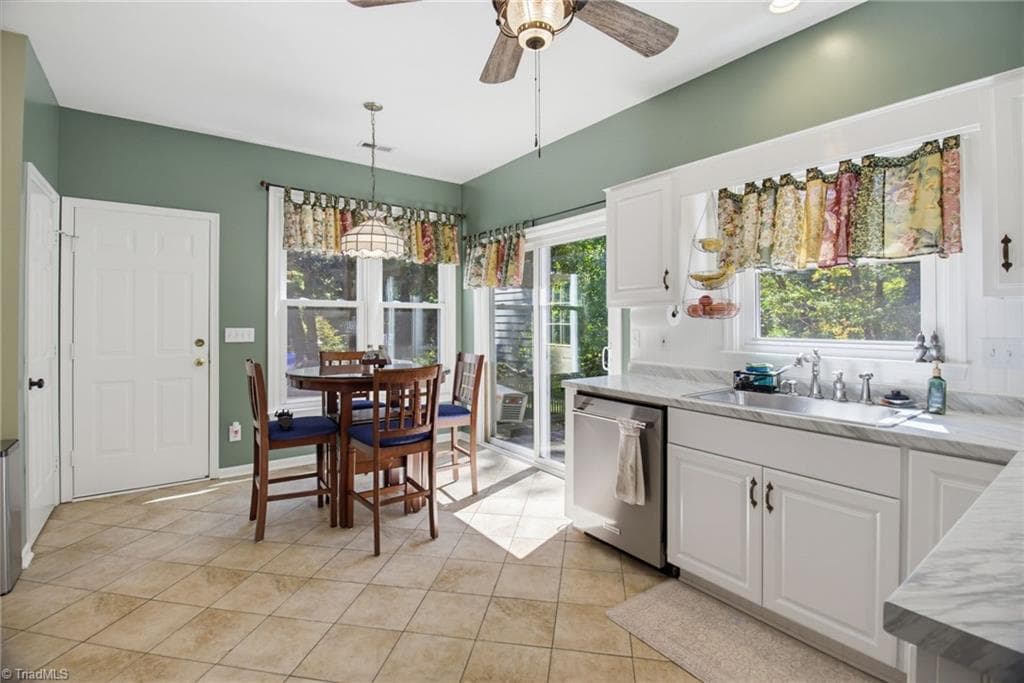 Stick/Site Built at 3607 Cardinal Ridge Drive, Greensboro NC 27410, photo 6 of 20