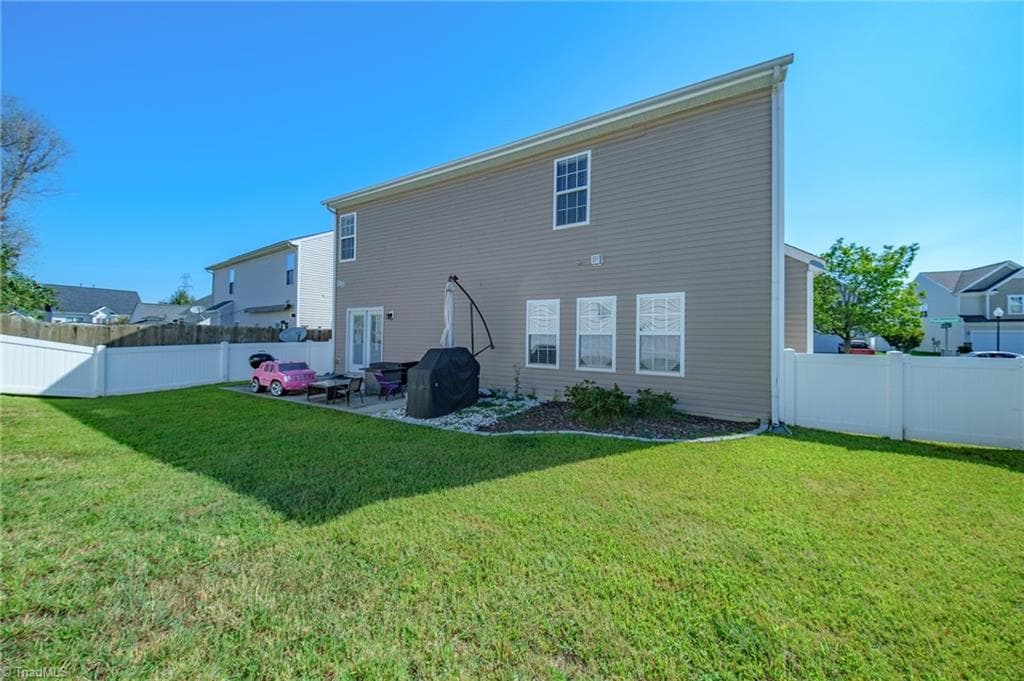 Stick/Site Built at 6415 Hedgewood Lane, High Point NC 27265, photo 22 of 45