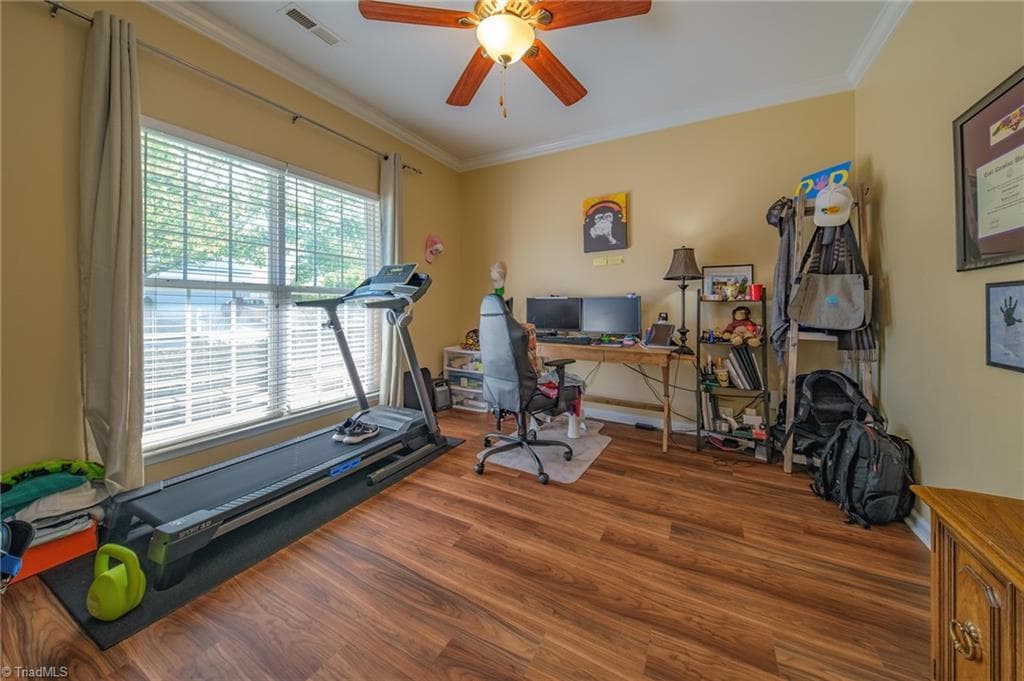 Stick/Site Built at 6415 Hedgewood Lane, High Point NC 27265, photo 7 of 45