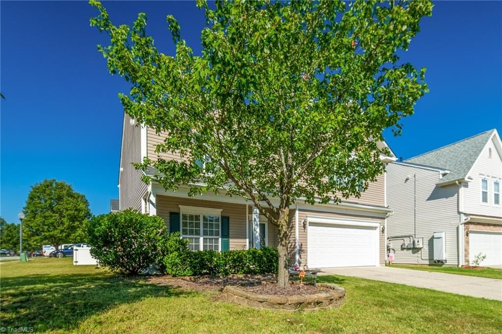 Stick/Site Built at 6415 Hedgewood Lane, High Point NC 27265, photo 3 of 45